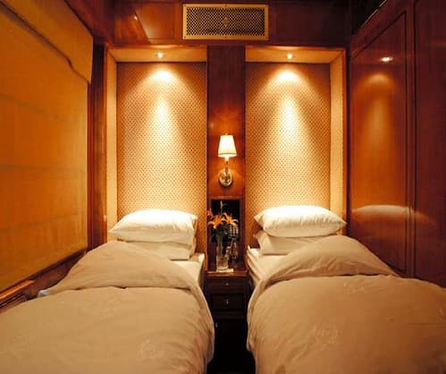 Featured on Open Access Rail: Blue Train (South Africa) - De luxe cabin