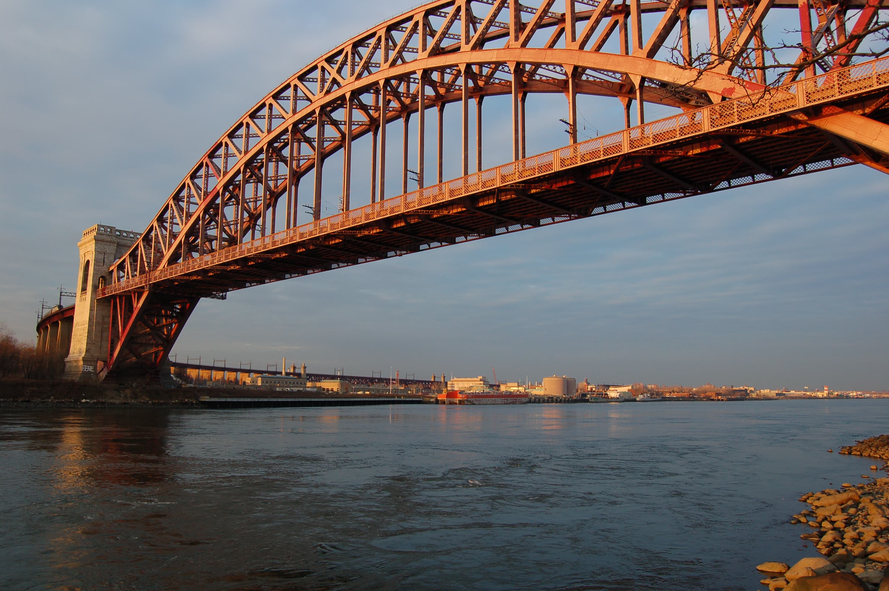 Hell Gate Bridge, Astoria Park