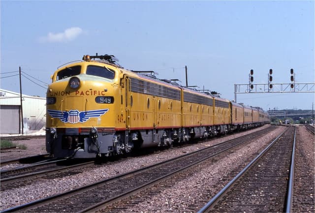 Clinton (UP/IC&E)