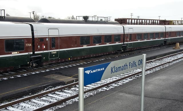 Klamath Falls (UP & Amtrak)